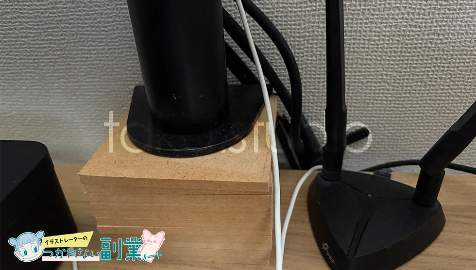 モニターアーム